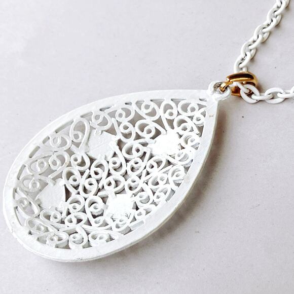 VTG 1960s 1970s Pendant Necklace White Enamel Filigree Mod Statement Jewelry - Picture 7 of 13